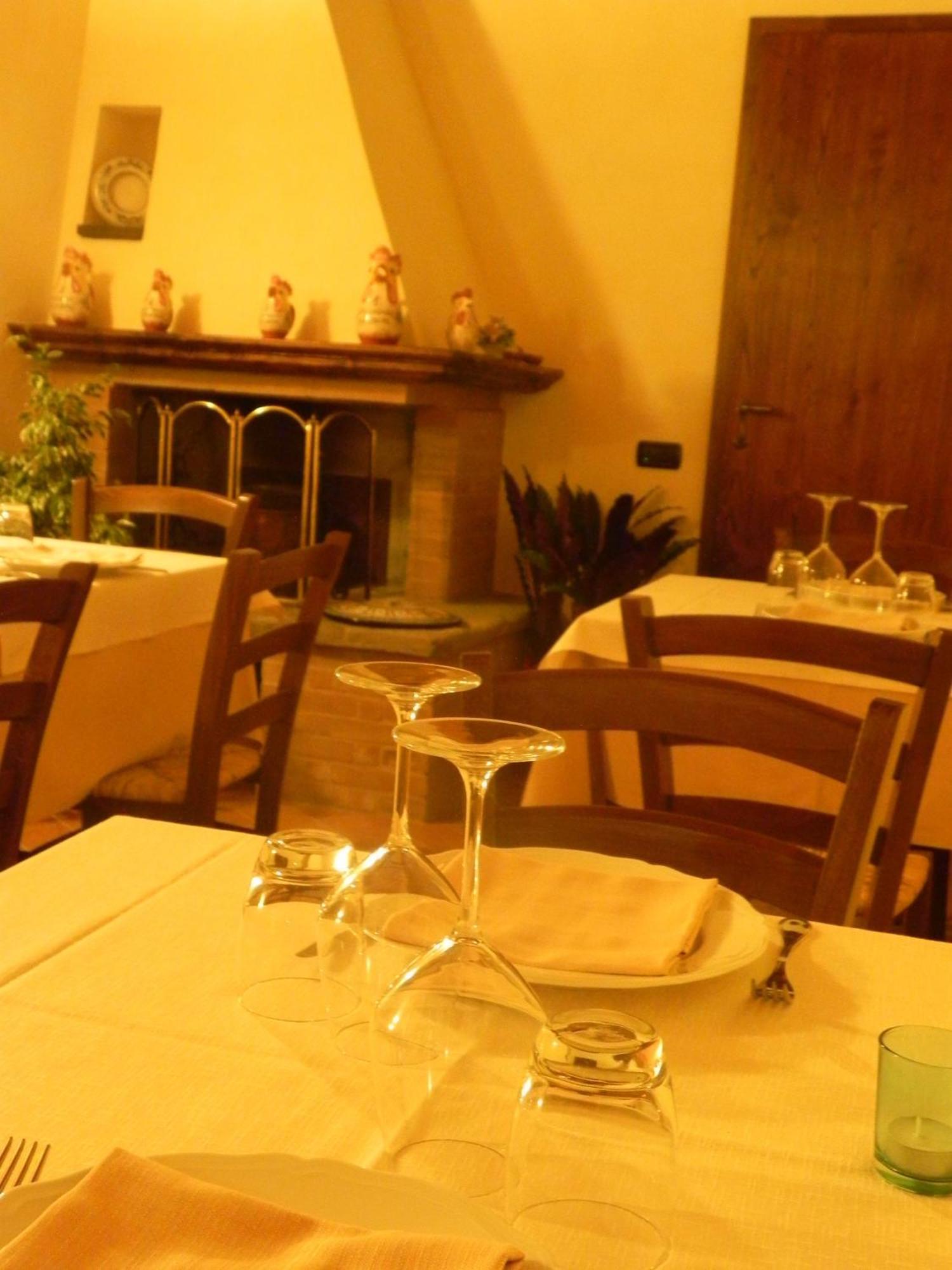 Bed and Breakfast Casale L'Antico Carro Cortona Exterior foto