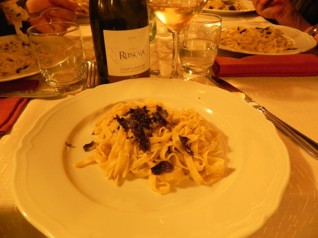 Bed and Breakfast Casale L'Antico Carro Cortona Exterior foto